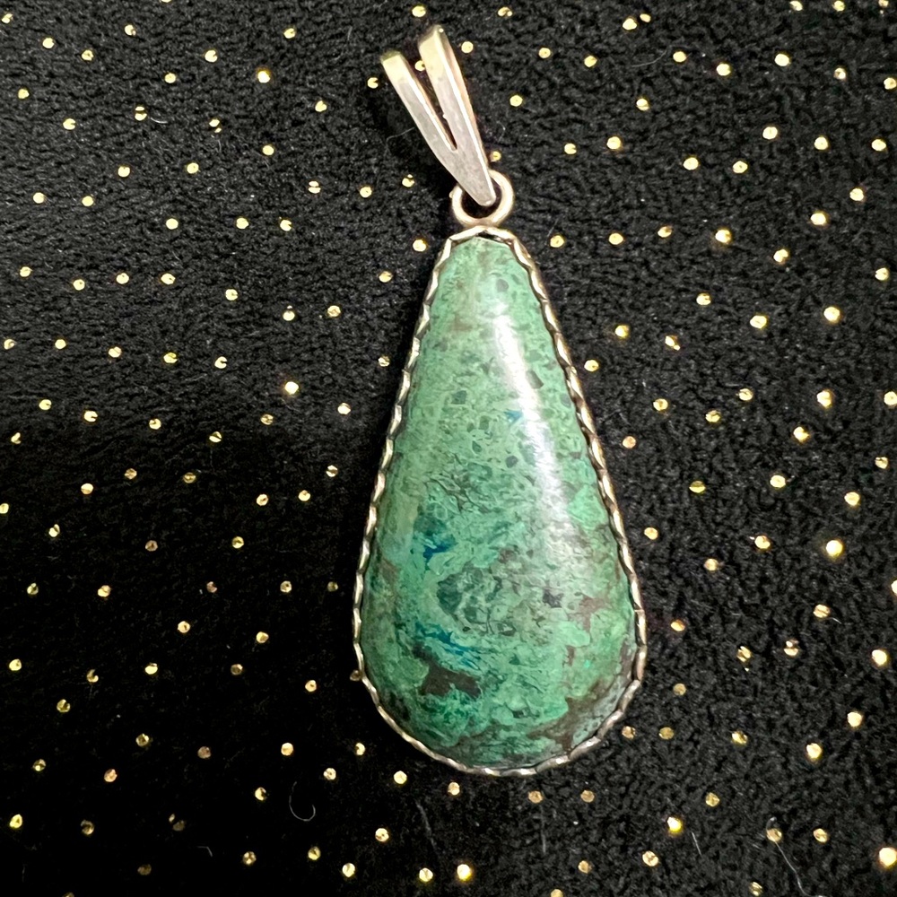 Just in- large vintage Eilat pendant